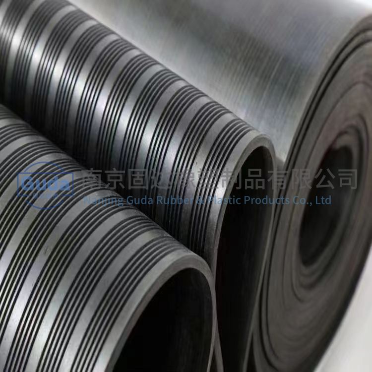 中细条纹防滑橡胶板